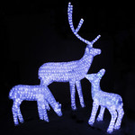 Комплект акриловых светодиодных фигур "Семья белых оленей"